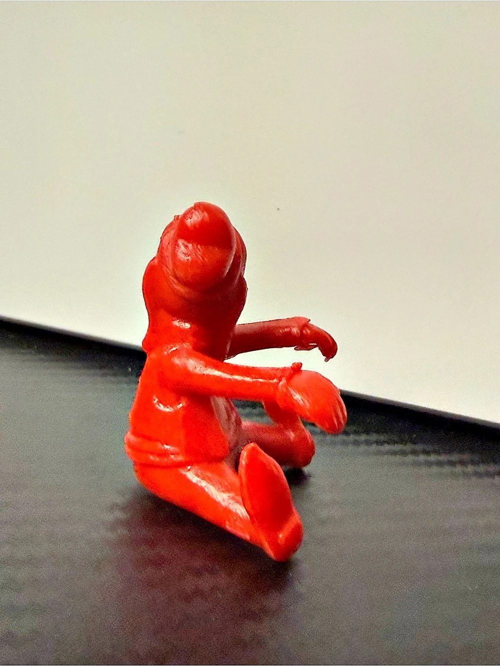 Disney Vintage Goofy Plastic Figure Red Action Figure Penil eraser cover